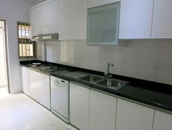 Golden Hill Estate (D19), Terrace #564210771